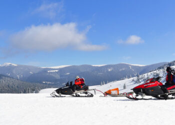 Intervenții pe bandă rulantă la munte. 133 de persoane salvate într-o singură zi