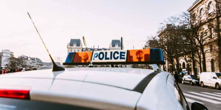 Atac cu grenadă la Grenoble, în Franța: șase oameni au fost răniți într-un salon de frumusețe, suspecții sunt în libertate