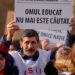 Profesorii din România, nemulțumiți de reducerea cheltuielilor pentru educație, au ieșit în stradă