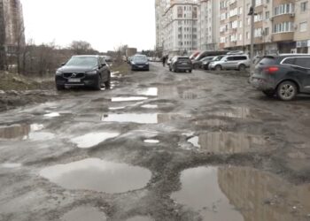 Vox populi: Orașul nostru se îneacă în noroi, iar autorităților nu le pasă