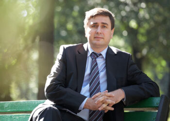 Ioniță: Șoferii plătesc pentru drumuri, dar statul „papă” banii