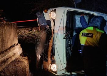 Accident rutier în raionul Slobozia: șoferul descarcerat după ce mașina s-a răsturnat