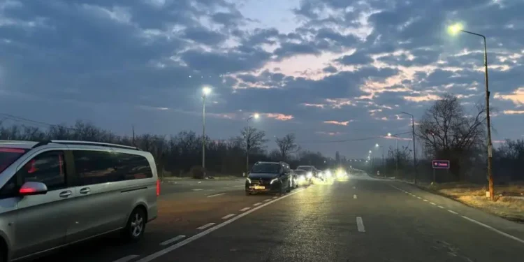 Интенсивное движение на КПП Леушены на выезде из страны: рекомендации Таможенной службы