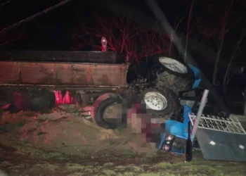 Смертельное ДТП в Штефан-Водэ: мужчина погиб в результате опрокидывания трактора