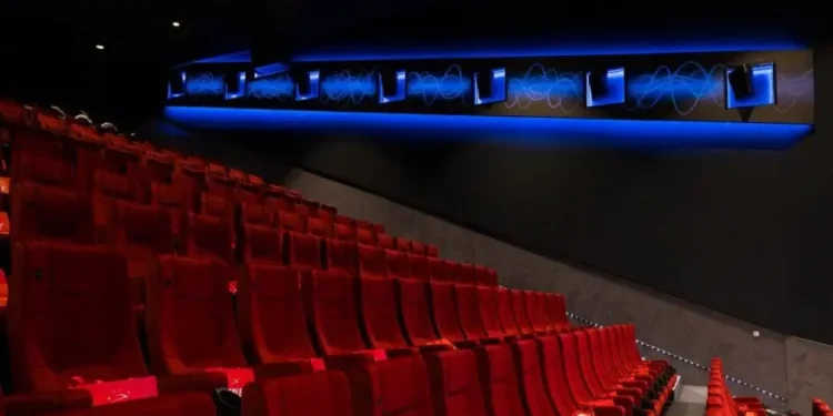 „Promovarea diversității” prin cenzură? Cinematografele, obligate să raporteze lunar ce filme au difuzat și din ce țări