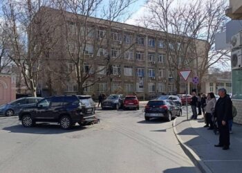 Массовое ДТП в Кишинёве: женщина-водитель потеряла сознание за рулём