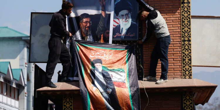 «Отмщение — долг всех мусульман». В Иране объявили джихад против США и Израиля