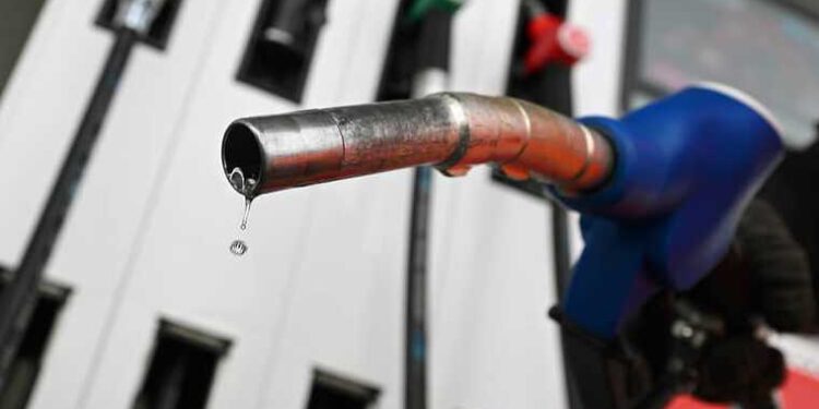 Австрия и Италия сокращают налоги на топливо из-за энергетического кризиса