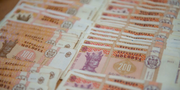 Băncile se îmbogățesc, economia stagnează. Incompetență sau sabotaj conștient?