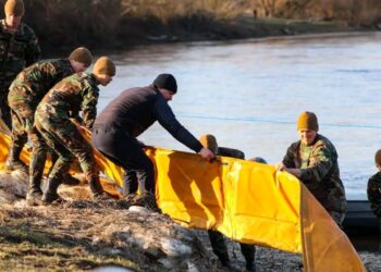 Ce este în Nistru? De ce autoritățile nu oferă încă răspunsuri clare?