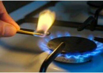 UE, la limita unei crize? Prețul la gaz a crescut cu 90%, la petrol cu 40%