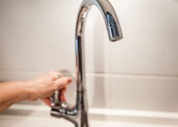 Fără apă la robinet: cum supraviețuiesc bălțenii în criza de pe Nistru