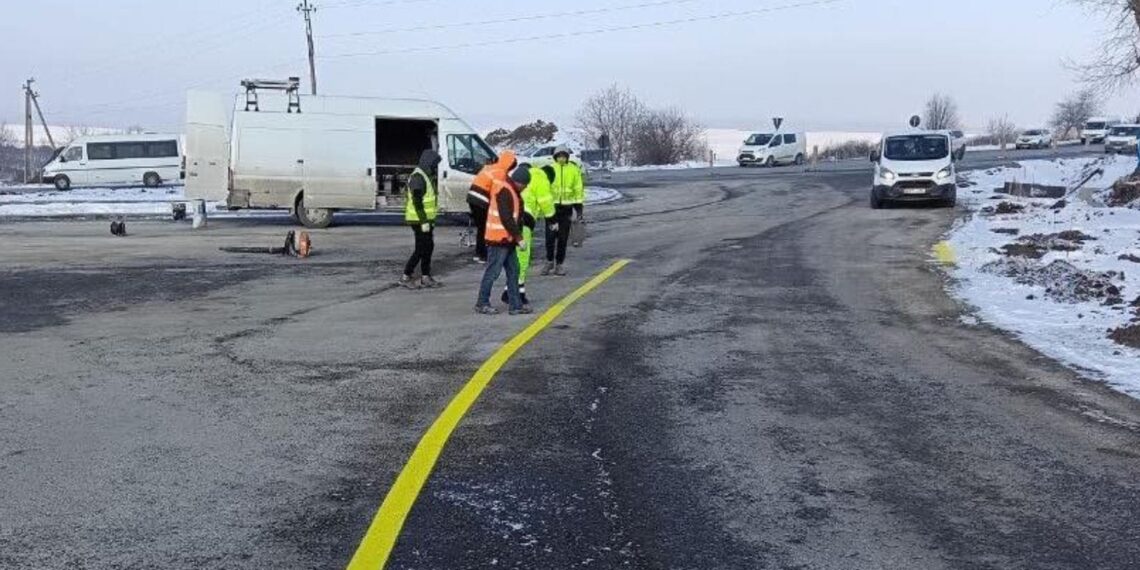 Peresecina: 10 milioane de lei pentru un sens giratoriu care încă nu e gata