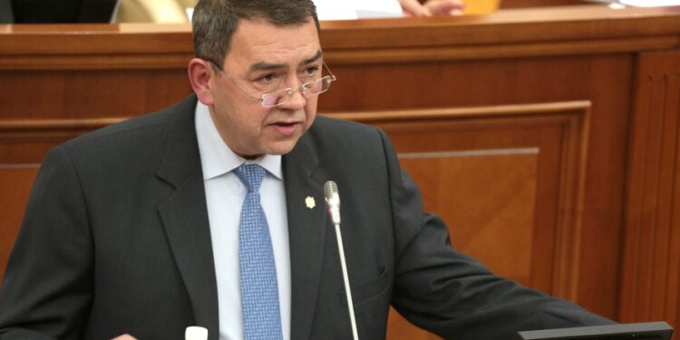 Экономист Владимир Головатюк: экономический рост в прошлом году произошёл лишь благодаря благоприятным природных условиям: