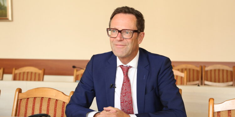 De dragul lui von Hebel, legea a fost modificată, aprobată și pusă în aplicare în 2 zile.