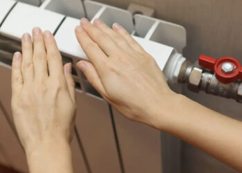 На севере страны завершение отопительного сезона откладывается