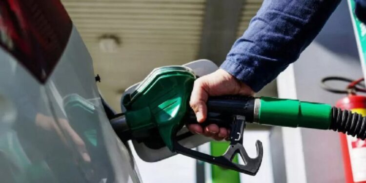 Новый скачок: Цены на топливо могут вырасти до 32 леев