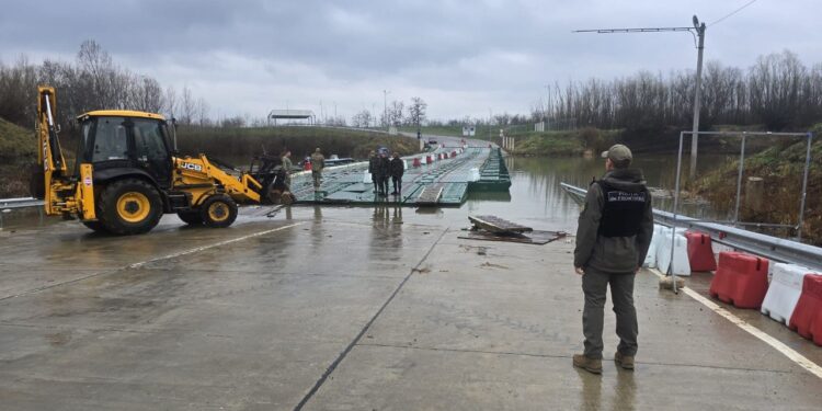 Пункт пропуска Леова–Бумбэта временно закрыт