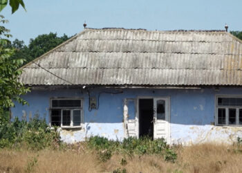 Dezmăț la Strășeni! Impozite de până la 300% pentru case „neîngrijite”. Localnicii cer anularea deciziei