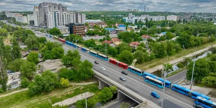 Временные парковки и изменения в работе общественного транспорта: мэрия Кишинева объявляет о специальных мерах на Радоницу