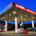 SUA mai dă un respiro Lukoil! Benzinăriile din Moldova rămân deschise până în octombrie