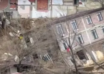 В Махачкале обрушился жилой дом из-за подтопления