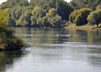 Tiraspolul cere o expertiză independentă a apei din Nistru. Chișinăul tace