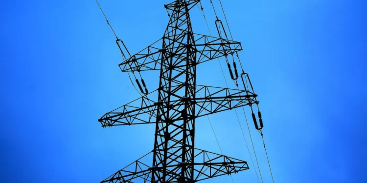 Во Франции подожгли объекты, питающие оружейные заводы