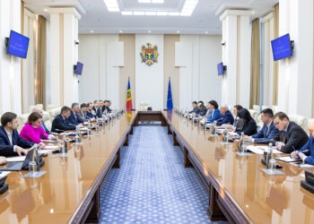 В Молдове планируют расширить штат госканцелярии: сравнение со Швейцарией