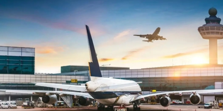 Авиабилеты в США подорожали на фоне геополитической напряжённости и роста цен на топливо