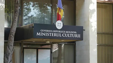 Capcană sau pas înapoi? Ministerul Culturii: comunitățile vor decide soarta bisericilor
