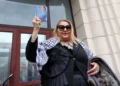 Diana Șoșoacă a rămas fără imunitate: „S-ar putea să mă ridice direct de la aeroport”. Eurodeputata atacă decizia la CJUE