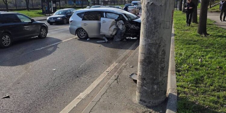 Серьезная авария на улице Албишоара в Кишинёве