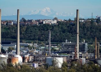 Franța face pasul spre „era electrică”: 240 milioane € investiți