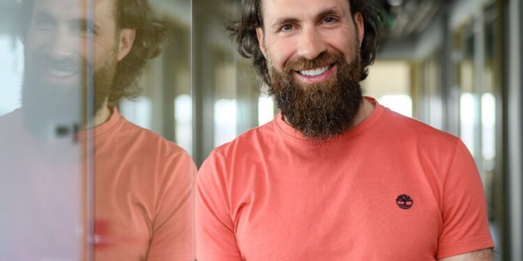 Три четверти румын сократили расходы на фоне экономического кризиса — исследование TBI Bank