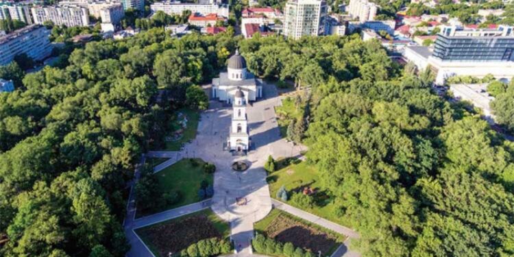 Orașele cu cele mai multe spații verzi din Moldova: Chișinău, Bălți și Călărași conduc clasamentul