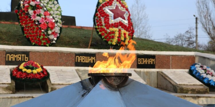 În Comrat a fost comemorată memoria eroilor căzuți în Marele Război pentru Apărarea Patriei