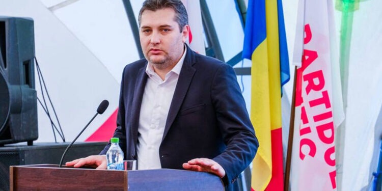 Decizie cu două zile înainte de alegeri: Victor Perțu, exclus definitiv din cursa de la Orhei