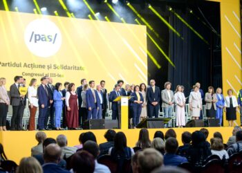 La zece ani de la fondare, moldovenii taxează dur activitatea PAS
