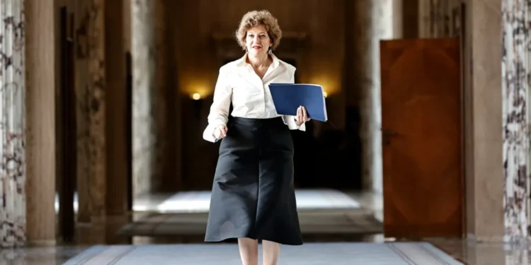Scandal în Guvern în Romania: grevă japoneză anunțată de sindicaliști împotriva vicepremierului interimar Oana Gheorghiu