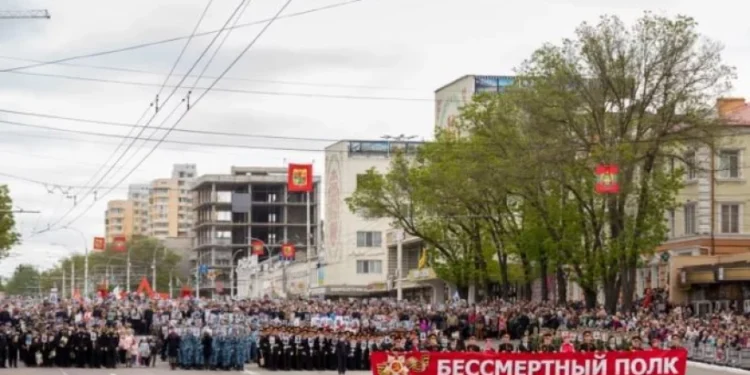 В Тирасполе состоялось масштабное шествие «Бессмертного полка»