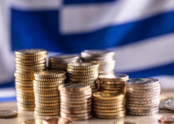 Experți, despre noile condiții FMI: Nu mai e posibil să trăim pe datorie