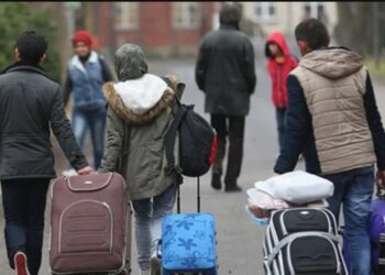 300 de mii de muncitori migranți: Ministrul spune că a fost înțeles greșit