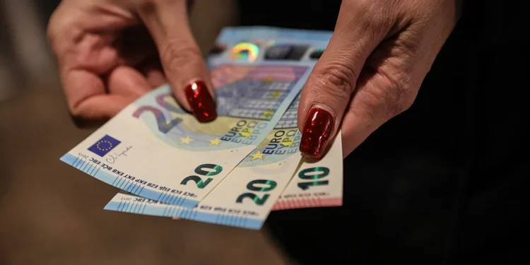 Рейтинг зарплат в Европе: где больше всего зарабатывают после налогов