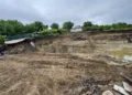 Primele concluzii după surparea străzii din Ialoveni: Inspectorii au depistat încălcări grave la șantierul de construcții