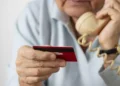 Noi fraude telefonice: Victimele au pierdut peste un milion de lei într-o zi