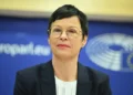 UE pregătește sistemul „biciul și zahărul” pentru noii membri