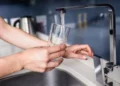 НАРЭ повысило тарифы на воду для нескольких регионов страны