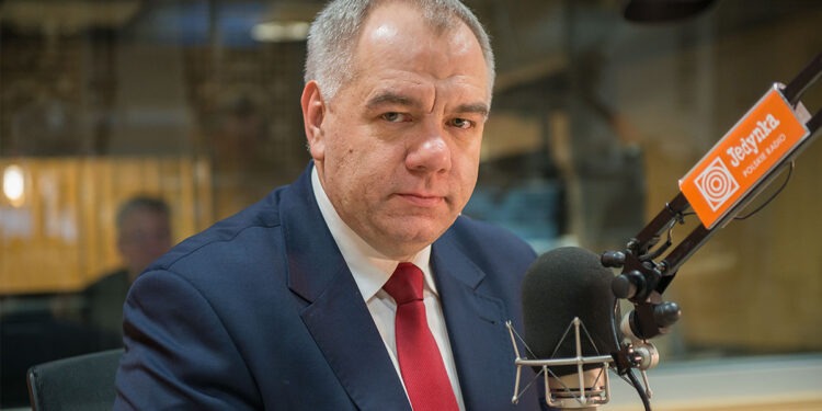 Яцек Сасин: Польше пора перейти к жёсткой политике в отношении Украины