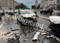Accident cu trei mașini pe bd. Ștefan cel Mare din Chișinău: Două persoane au ajuns la spital